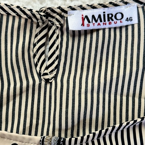 AMIRO ISTANBUL Women's Round Neck Blouses Ruffled shirt Size 16 - Picture 7 of 11